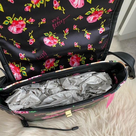 Betsey Johnson working telephone purse - Picture 7 of 12